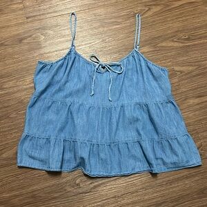 SUPER CUTE OLD NAVY 2X DENIM STRAPPY TANK! PERFECT FOR SUMMER!🌺🐝